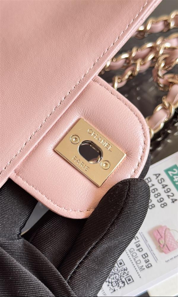 2026131222439823 700